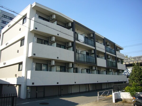 グロースメゾン用賀の物件外観写真